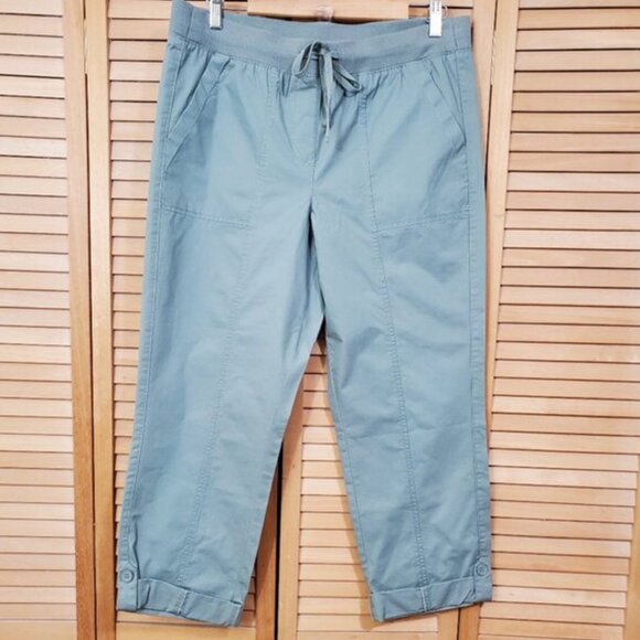 Talbots Pants - Talbots Green Button Cuff Pull On Capri Pant Size 10